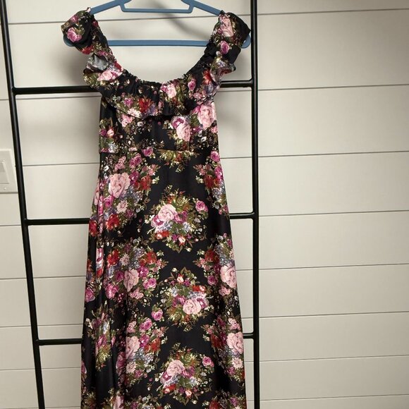 LOVESHACKFANCY-BEAUTIFUL- ALL SILK Black & Floral Gown Size 0 with POCKETS! - Picture 1 of 4